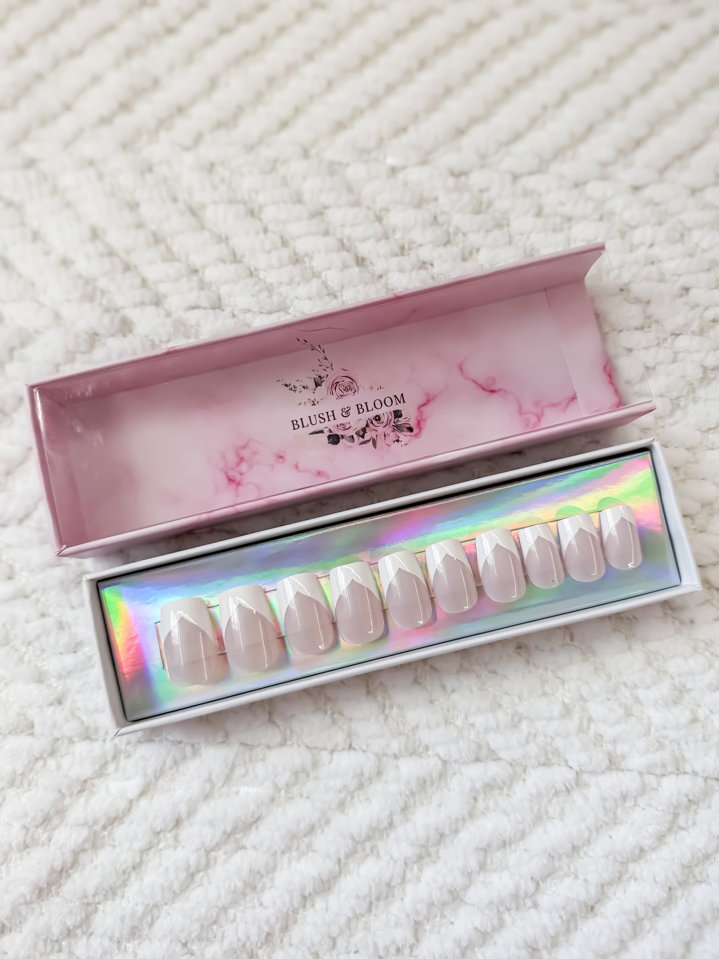 Classique Press On Nail Set