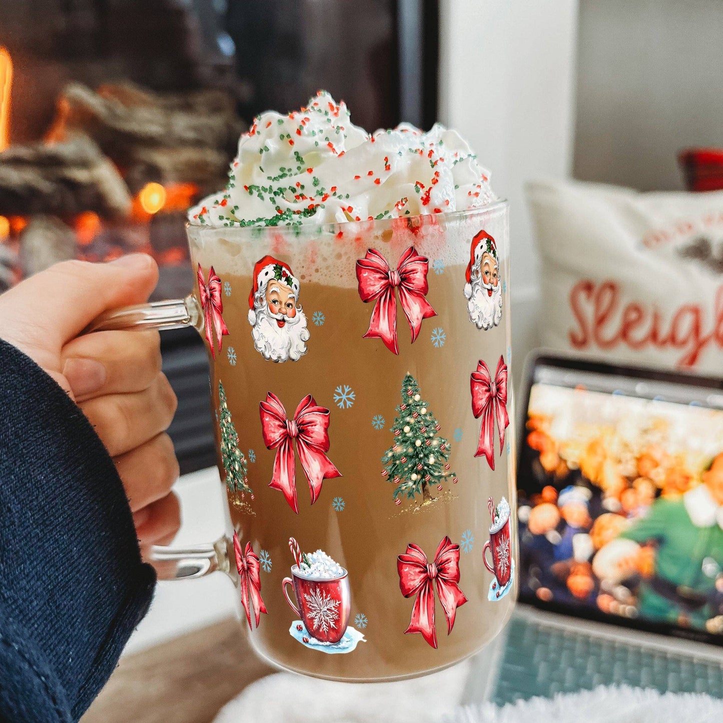 Christmas Bow Claus 17oz Glass Mug With Lid and Straw