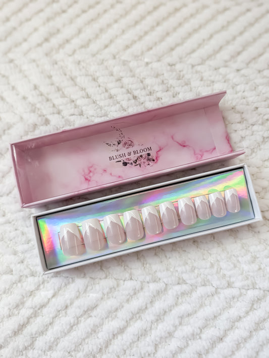 Classique Press On Nail Set