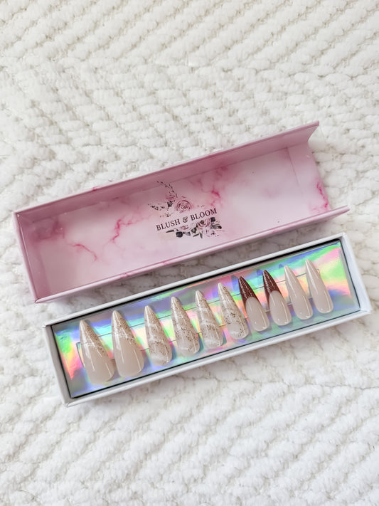 Lumière d’Or Press On Nail Set